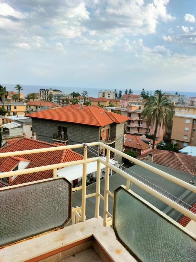 Attico Con Vista Mozzafiato Bordighera Exterior foto